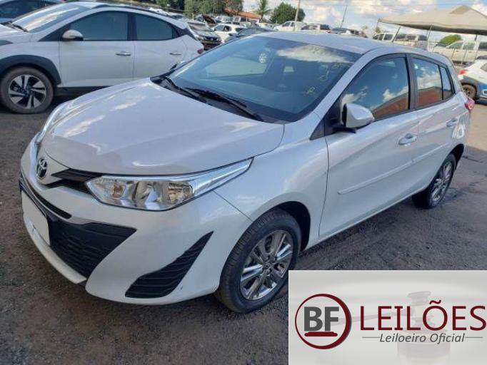 TOYOTA YARIS 21/22