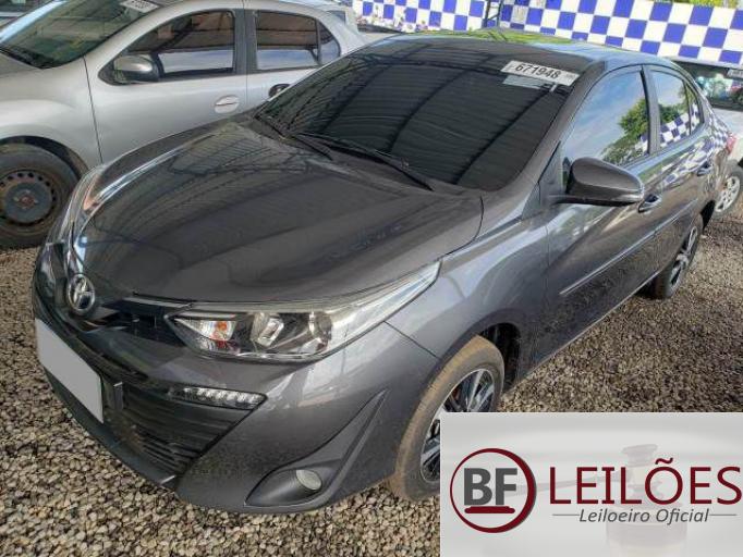 TOYOTA YARIS SEDAN 21/22