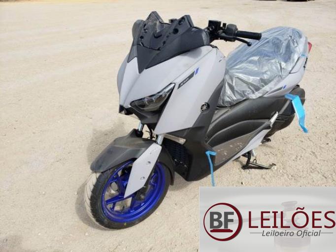 YAMAHA XMAX 22/22