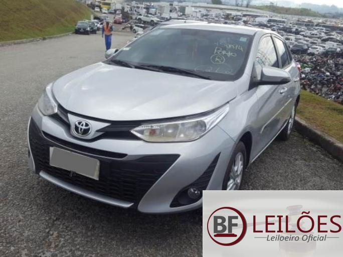 TOYOTA YARIS 19/19