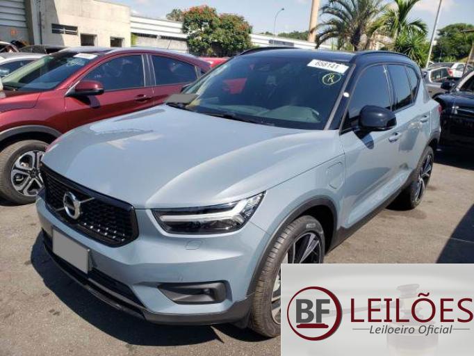 VOLVO XC40 21/21