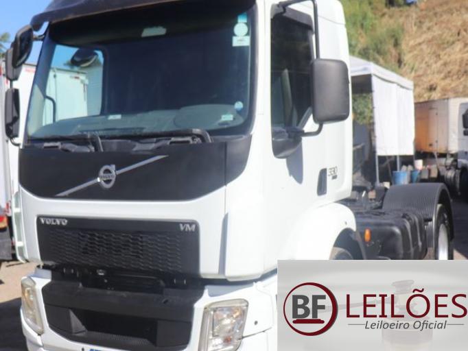 VOLVO VM 330 14/15