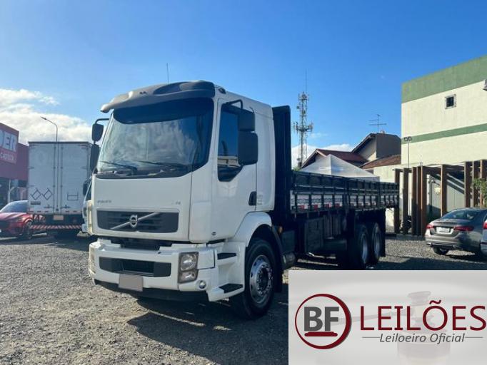 VOLVO VM-270 12/12