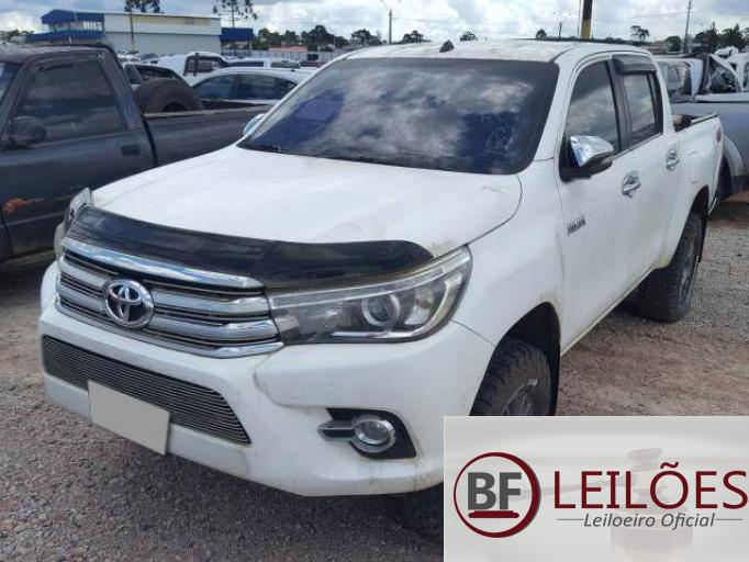 TOYOTA HILUX CD 16/16