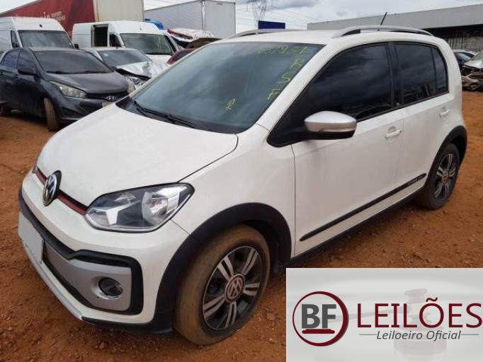 VOLKSWAGEN UP CROSS 19/19