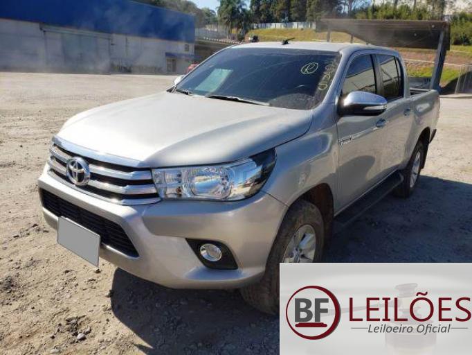 TOYOTA HILUX CD 16/16